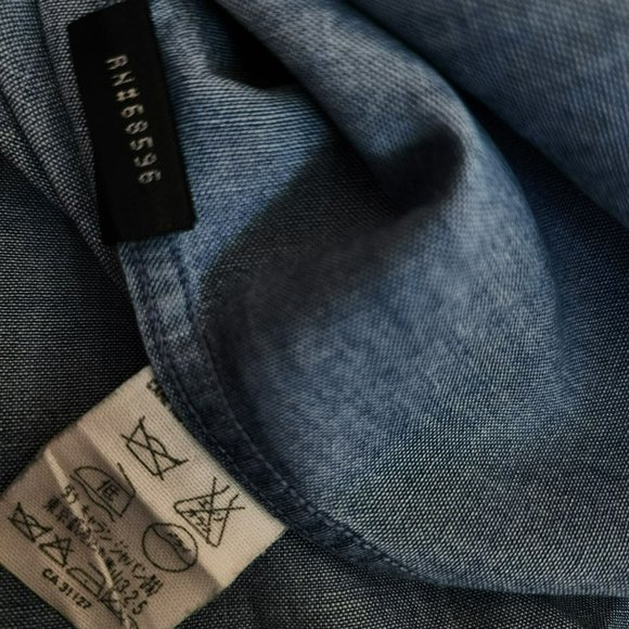 Ladies DKNY Button Shirt Size Medium - Picture 8 of 11